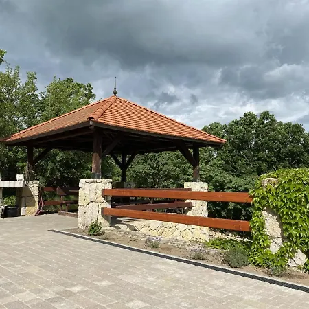 Villa Gella Kuria